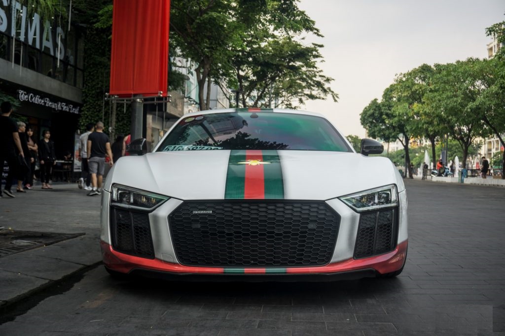 audi-r8-v10-plus-3