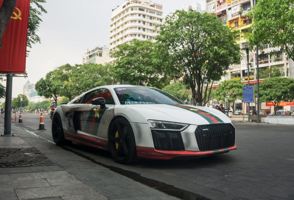 audi-r8-v10-plus-4