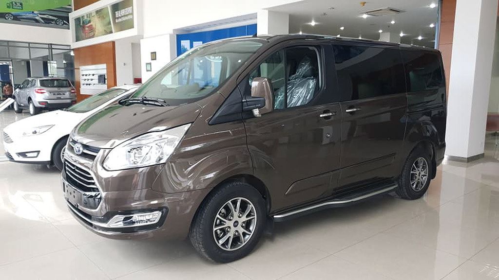 Ford-Tourneo-1